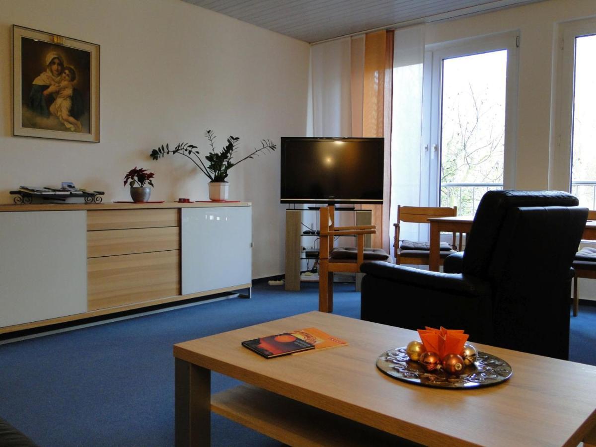 Haus St. Josef Vandrarhem Vallendar Exteriör bild